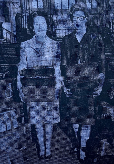 Pam and Sadie Jul 1974 Sheffie