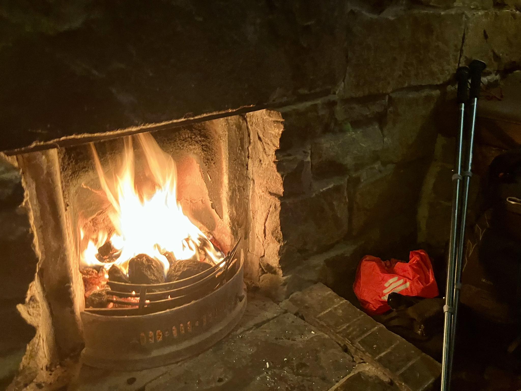 671970381 1401368592018423 126