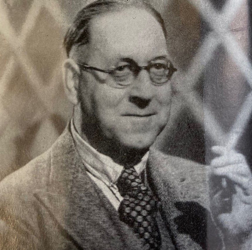 eric simons.jpg2.jpg3